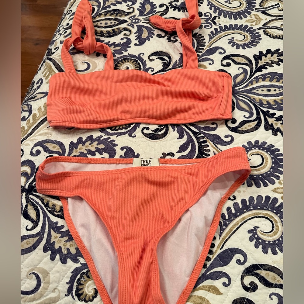 True craft coral bikini size medium